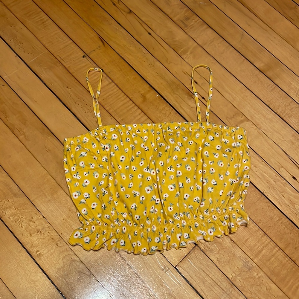 Ruffled crop tank top